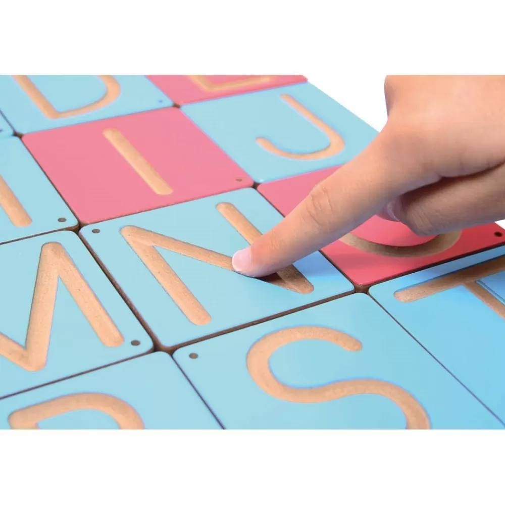 Pistes graphiques : les lettres capitales --HOPTOYS Best
